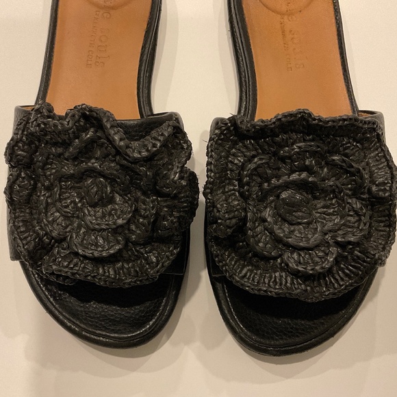 GENTLE SOLES by Kenneth Cole Lucy Platform Slide Crochet Flower Black Size 8.5 - Picture 3 of 9